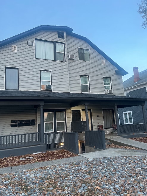 Building Photo - 325 1st Ave