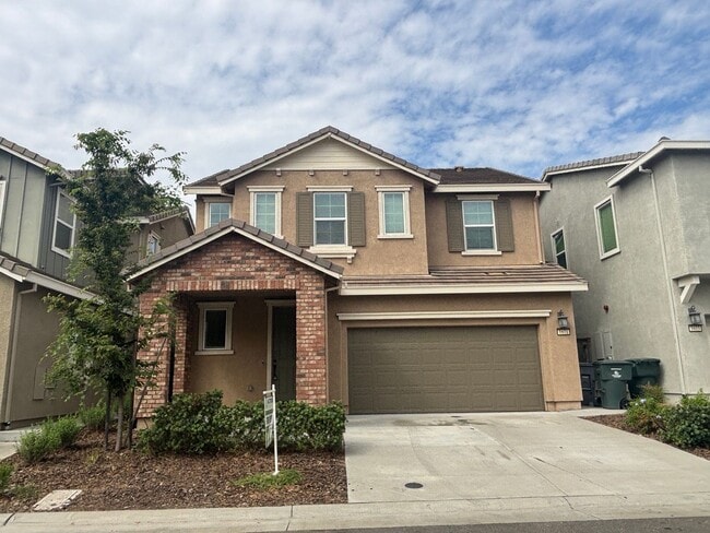 Primary Photo - Rocklin Meritage Durango Subdivision - 2 S...