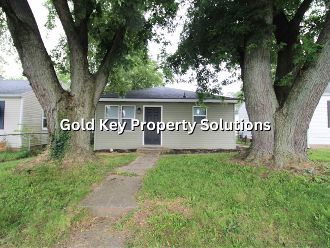 Primary Photo - Updated 3 BR 1 BA House in Muncie