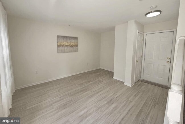 Building Photo - 21801 Flanders Ct