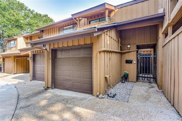 Primary Photo - 3112 Pin Oak Ct