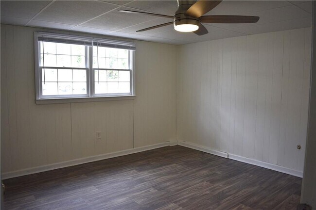 Building Photo - 2576 Peyton Woods Trail SW