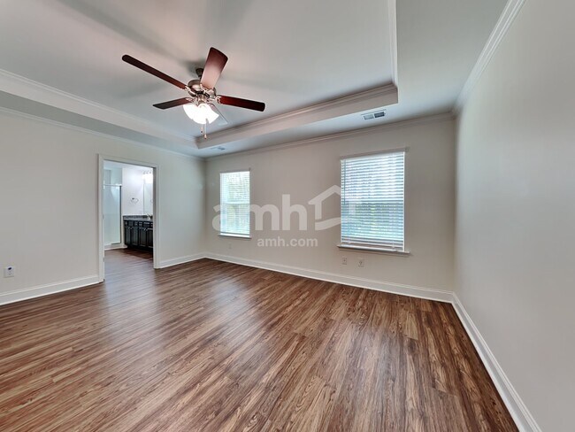 Building Photo - 300 Bering Ln