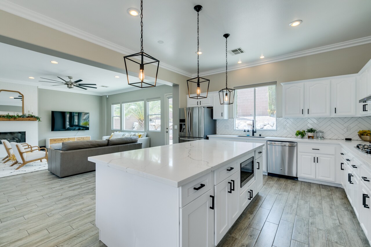 Building Photo - 65 Teahouse St