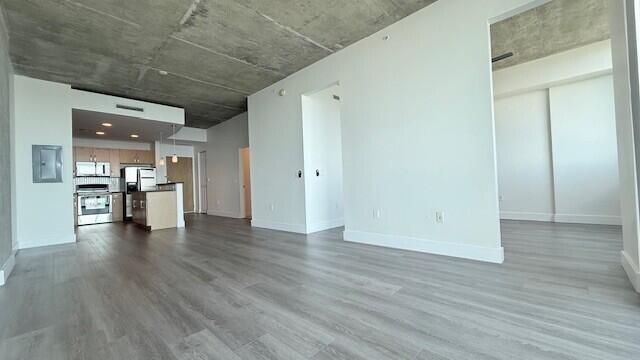 Building Photo - 300 S Australian Ave