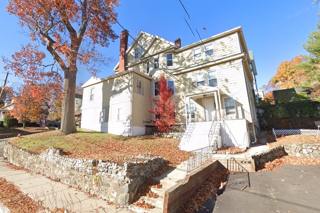Building Photo - Ashland Street Melrose