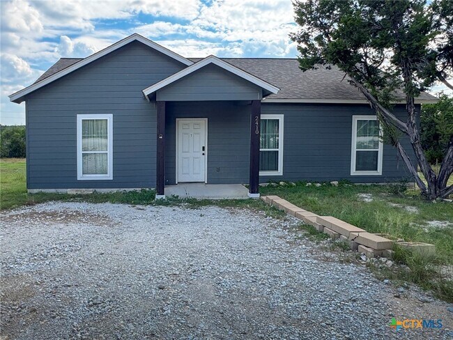 Building Photo - 2410 Golf Dr