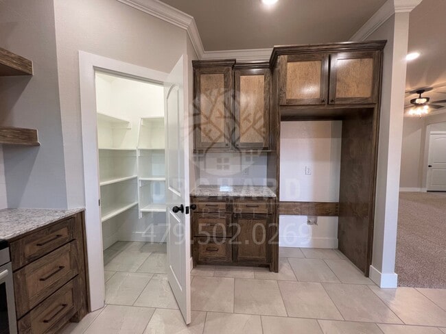 Building Photo - Single Family Home - Stunning Huntley Plan