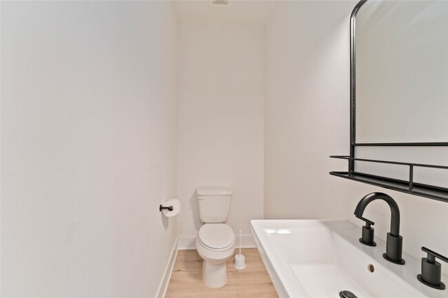 Building Photo - 4109 Hare St