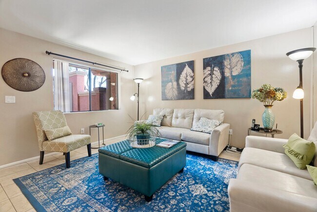 Primary Photo - Live Smart & Stylish in This 2-Bedroom Urb...