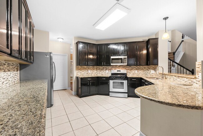 Building Photo - 15718 Stroudwater Ln