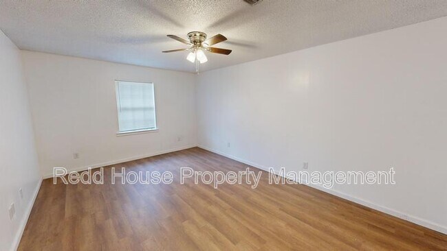 Building Photo - 213 Damascus Rd