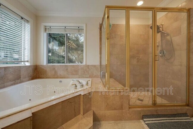 Building Photo - 4210 Mepham Ct