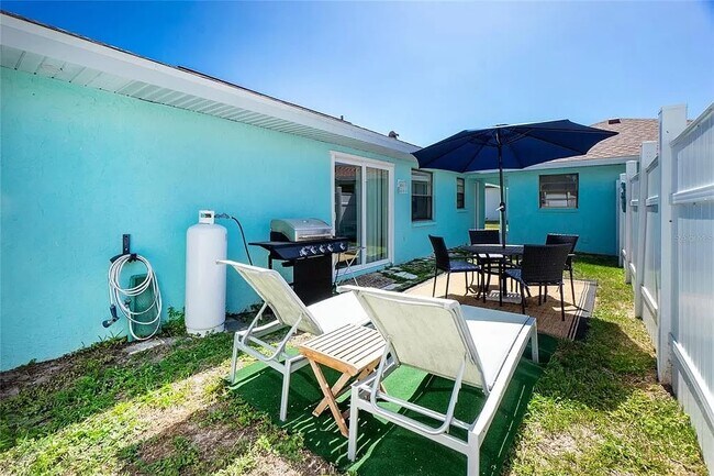 Building Photo - Englewood B House