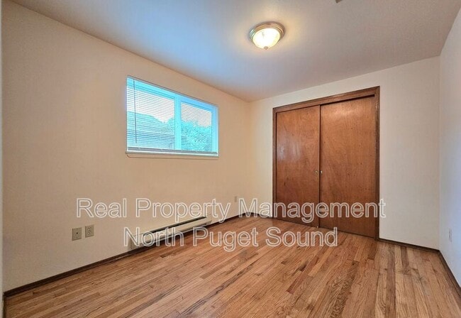 Building Photo - 710 Beach Ave