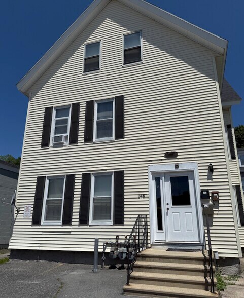 Primary Photo - 148 West St