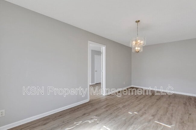 Building Photo - 129 Finn Cir