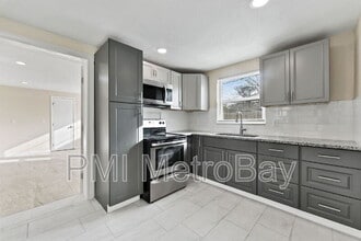 Building Photo - 5117 Mallett Dr