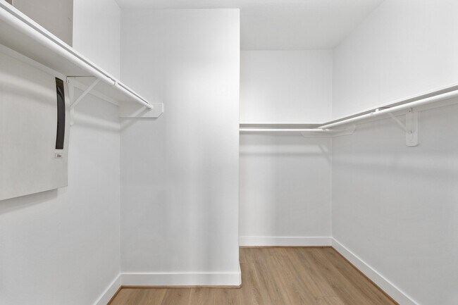 Building Photo - 2315 McIlhenny St