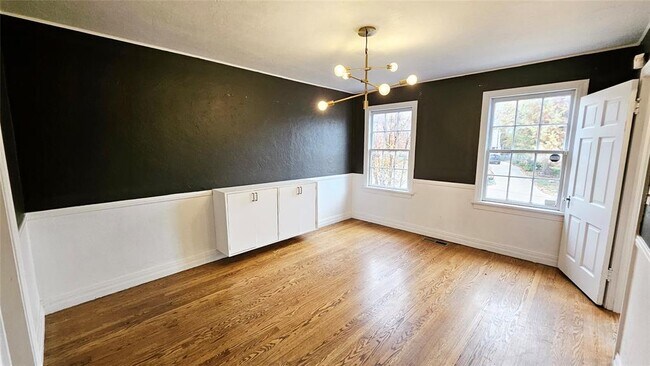 Building Photo - 2108 NW 25th St