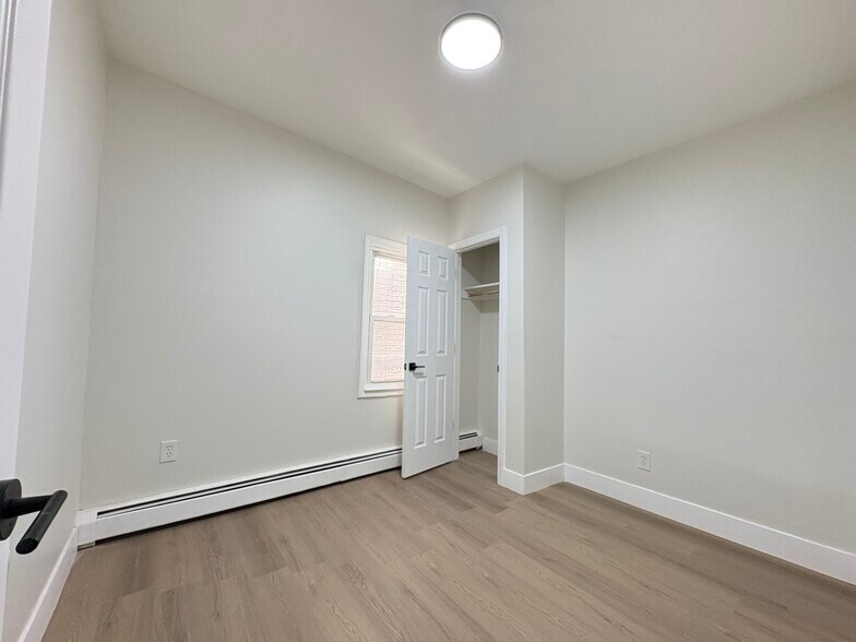 Building Photo - 281 Belmont Ave