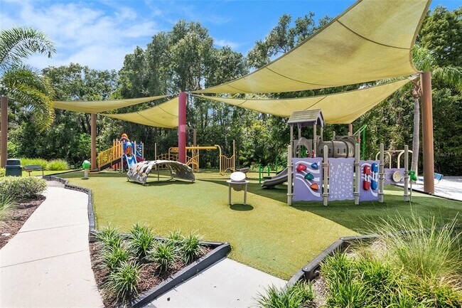 Building Photo - 15213 Capri Isle Ln