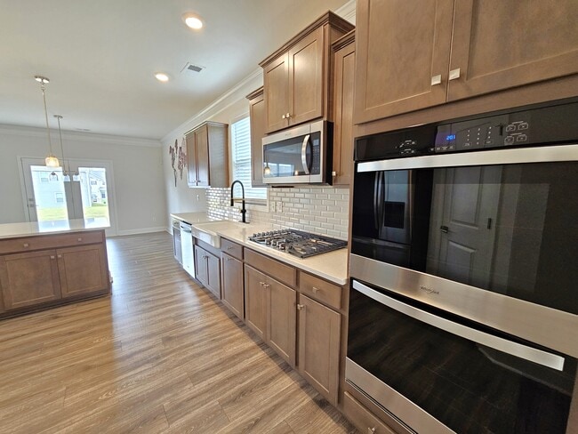 Building Photo - 5451 Cherwell Ave