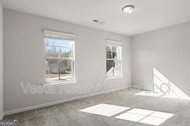 Building Photo - 121 Lexington Pl Dr