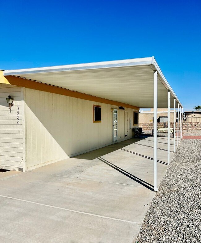 Building Photo - Charming 2-Bedroom 2-Bathroom Furnished Manufactured Home in Fortuna Foothills.