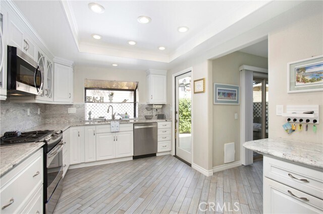Building Photo - 25625 Bridgewater Ln