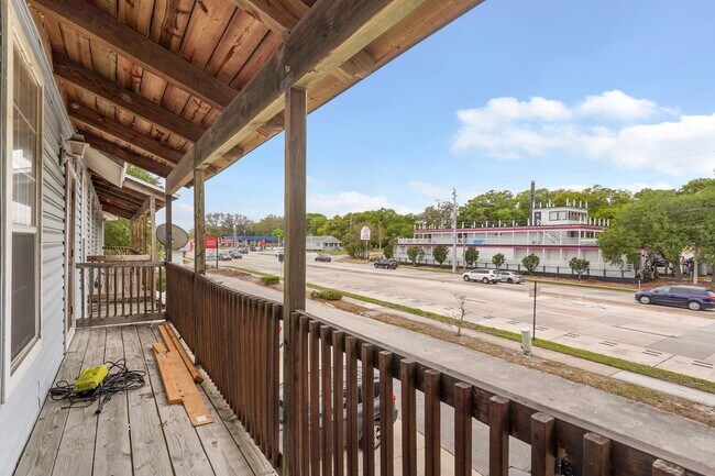 Building Photo - 601 S Ponce De Leon Blvd