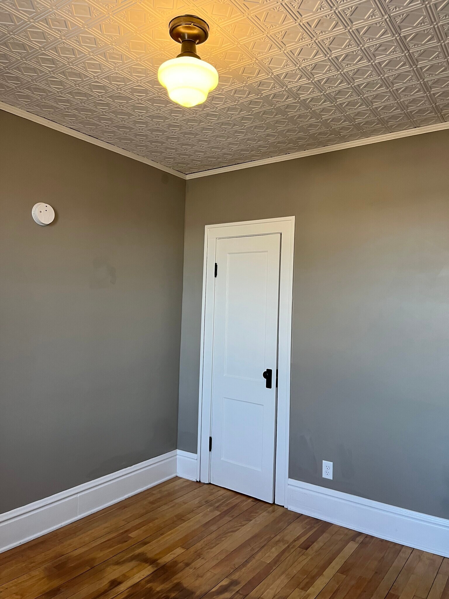 Building Photo - 415 E Saint Germain St