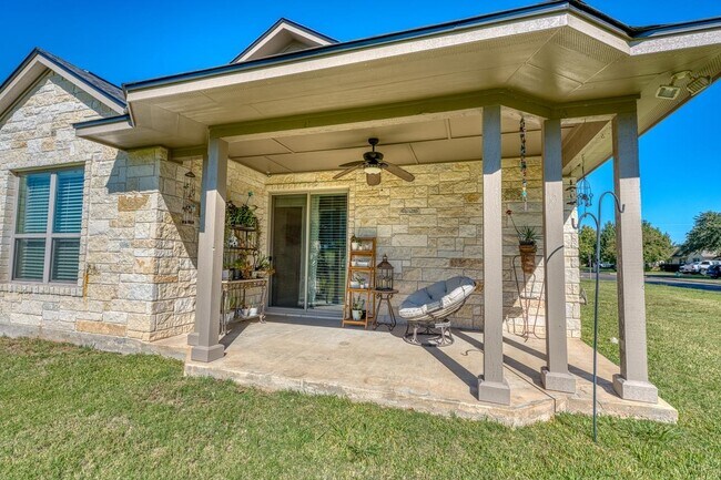 Building Photo - 301 Firestone Dr