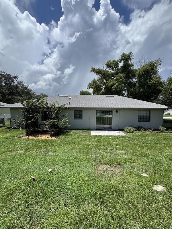 Building Photo - 8601 Sunnydale Ln
