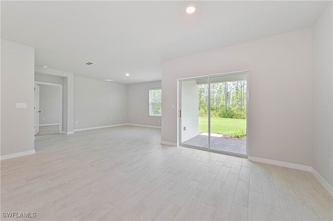 Building Photo - 5820 Poetry Ln