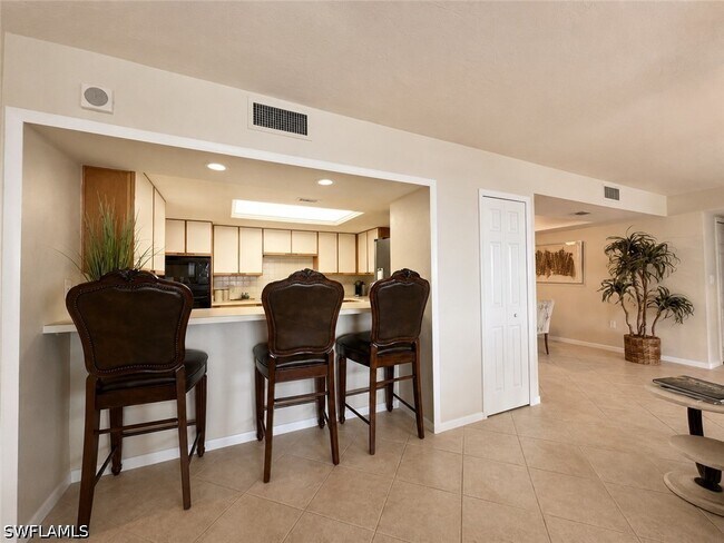 Building Photo - 5601 Turtle Bay Dr