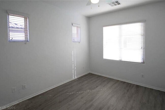 Building Photo - 729 Calamus Palm Pl