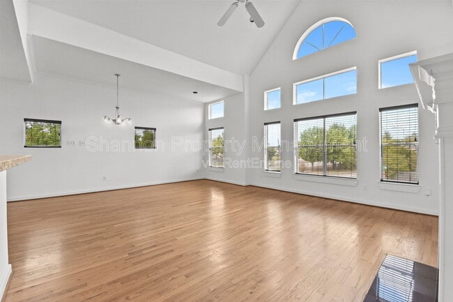 Building Photo - 5343 Kiam St