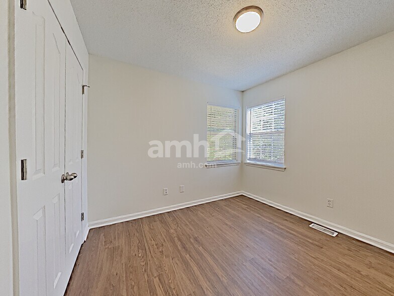Building Photo - 8402 Galena View Dr
