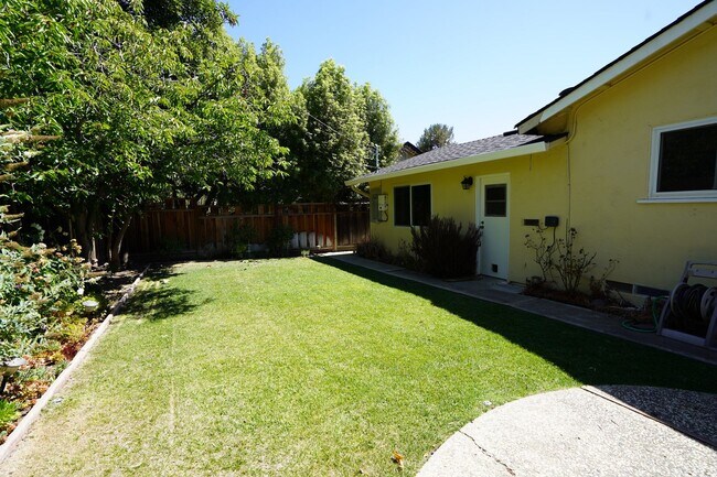 Building Photo - Beautiful Updated San Jose Home!
