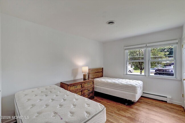 Building Photo - 125 Beechwood Ave