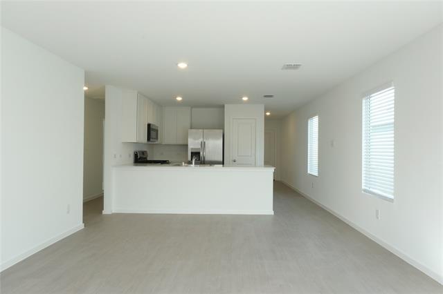 Building Photo - 932 Calley Pear Trl