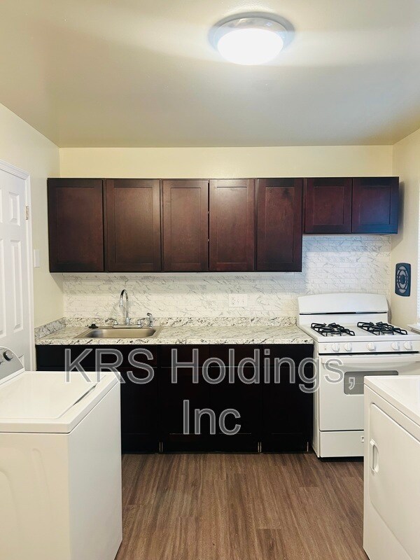Building Photo - 5238 Goolsby Ct