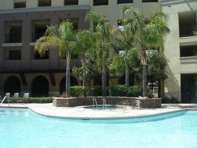 Building Photo - 24505 Town Center Dr
