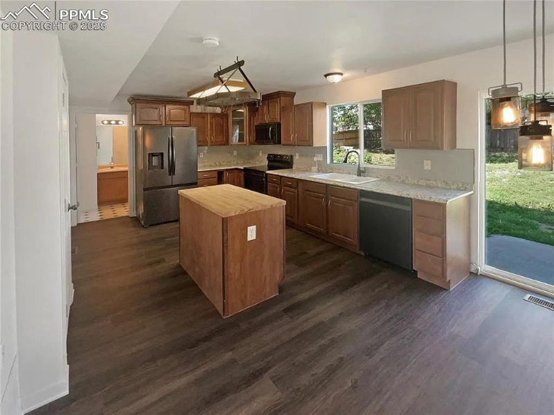 Building Photo - 7356 Waterman Way