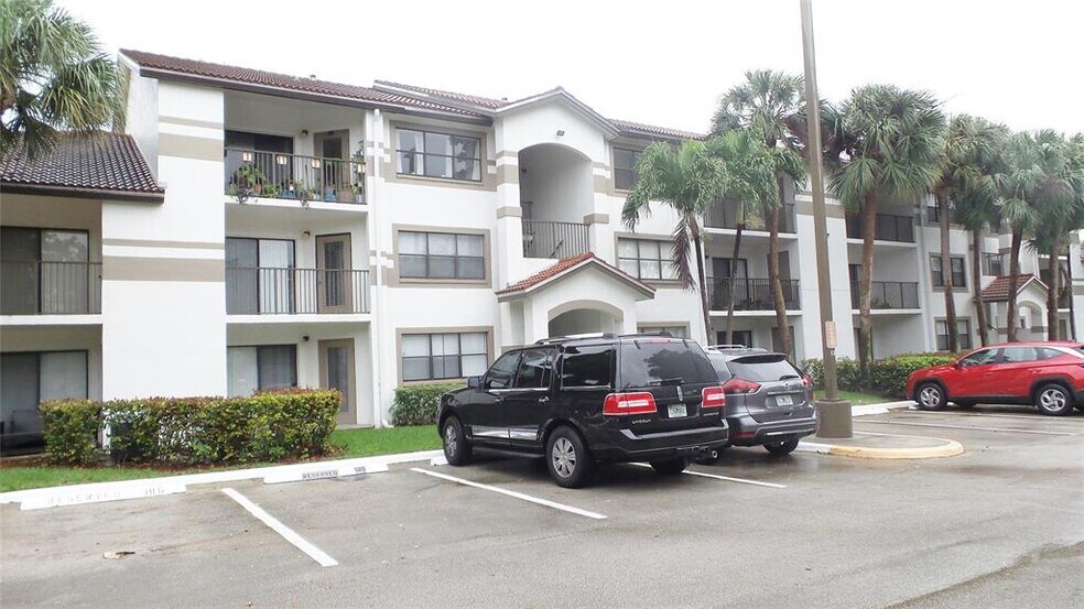 Building Photo - 540 S Park Rd