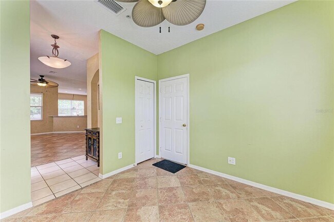 Building Photo - 3931 Yellowstone Cir