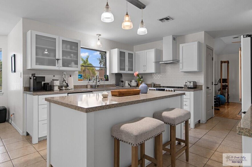 Building Photo - 4722 Beaver Pond Dr