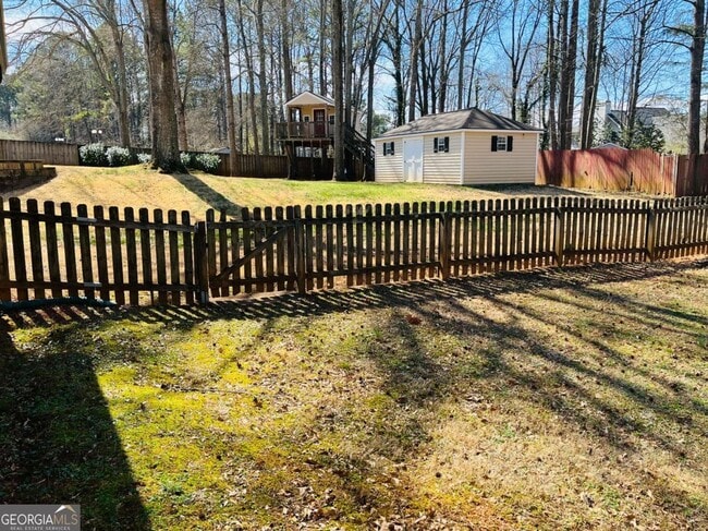 Building Photo - 155 Woodstream Dr