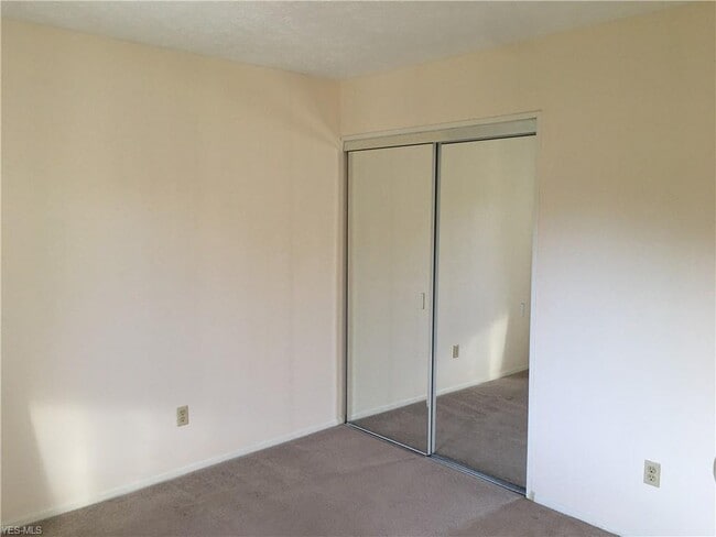 Building Photo - 2821 Mull Ave